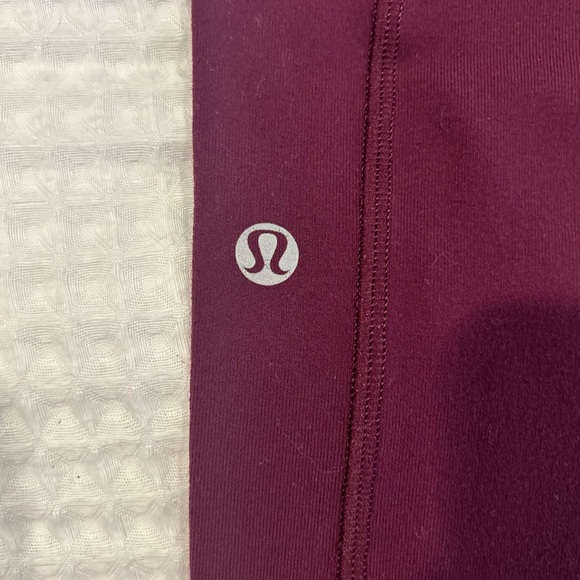 Lululemon jogger style legging with stripped anke and waist band sz 10. - Picture 3 of 4